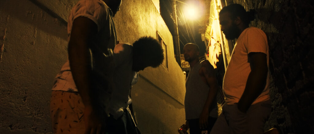 main.00 04 38 21.still003