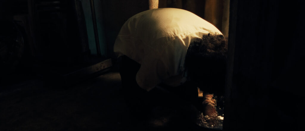 main.00 05 42 12.still004