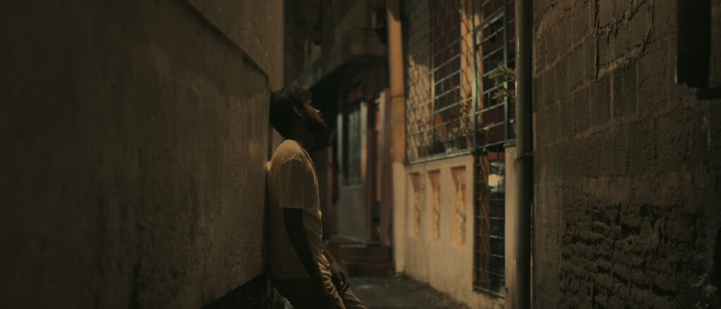 sequence 01.00 00 41 04.still037