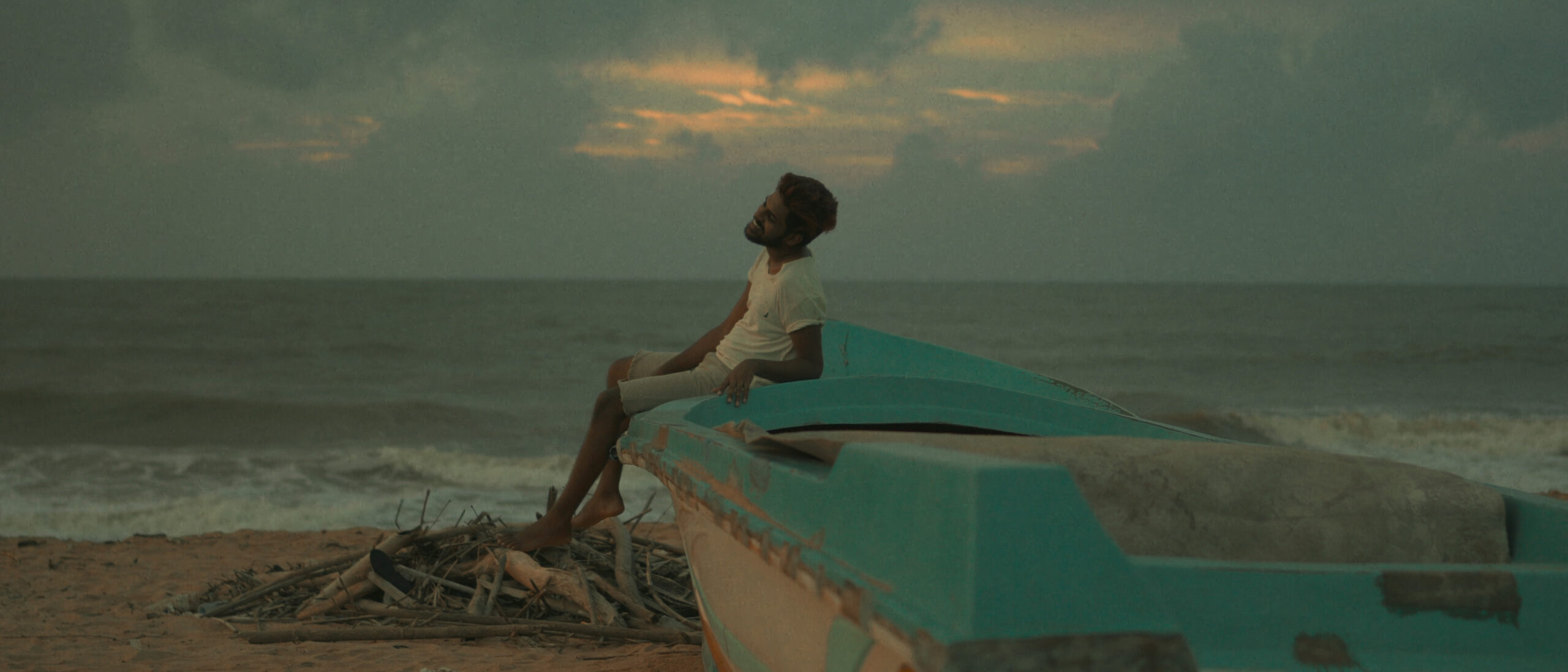 sequence 01.00 01 02 20.still042