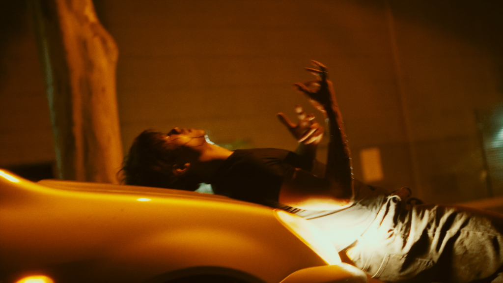 sequence 01.00 02 34 11.still004